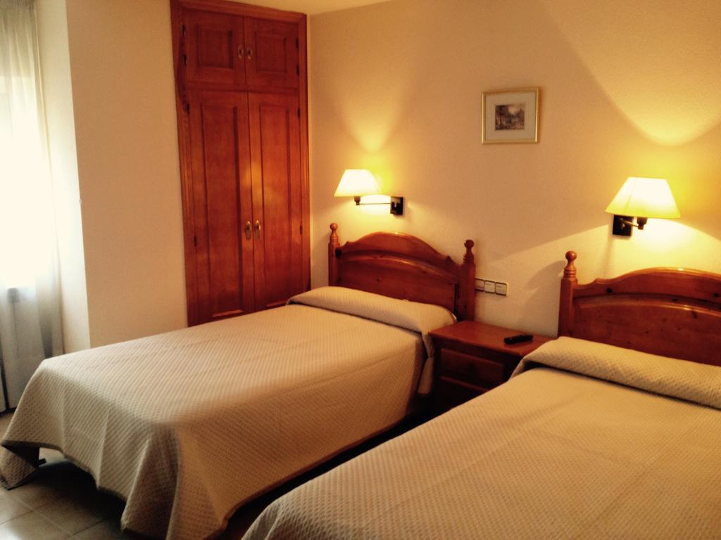 Hostal Nicolas Medinaceli Ruang foto